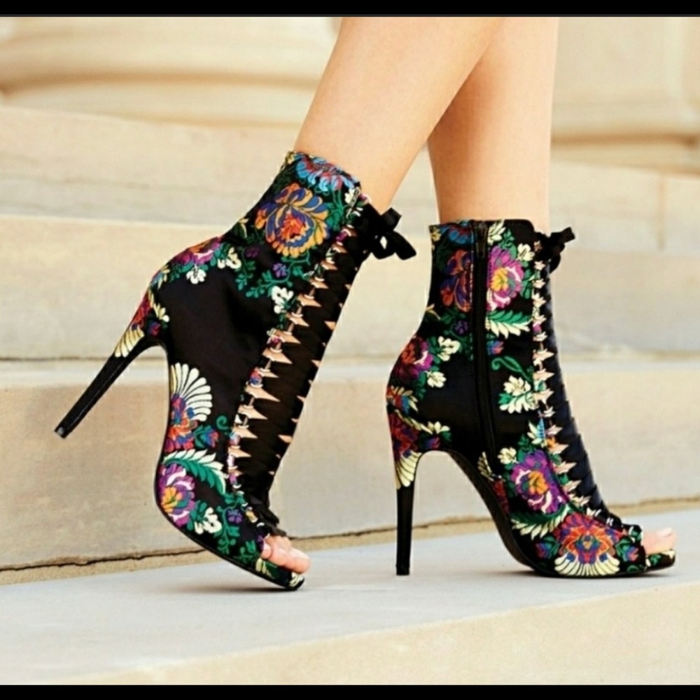 Steve Madden booties heels